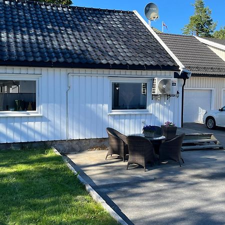 Sjarmerende Hus I Vennesla Ngoại thất bức ảnh